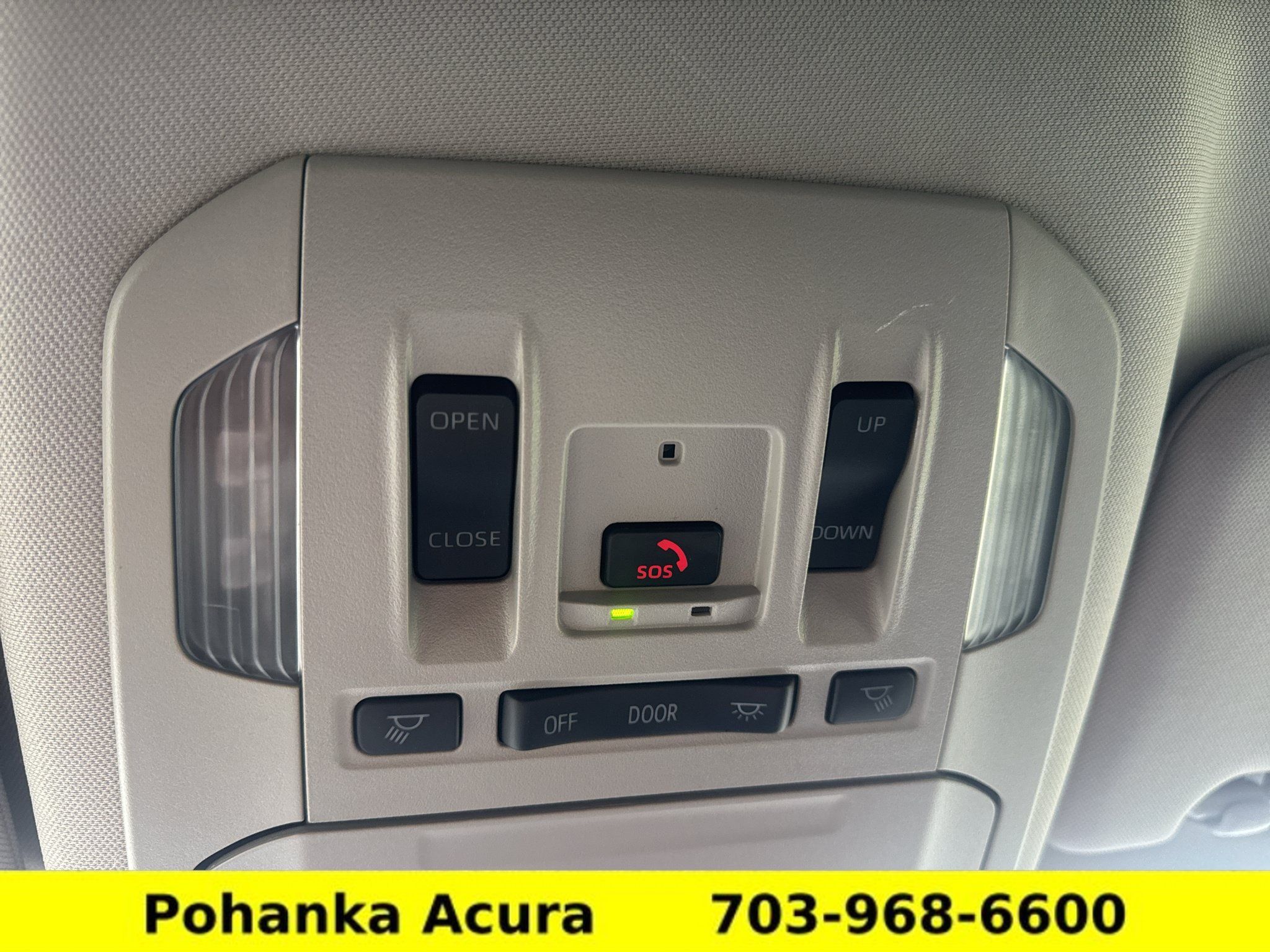 Used 2024 Toyota Highlander XLE AWD/4WD image 20