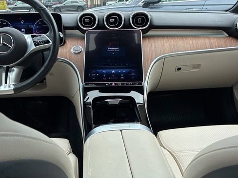 Used 2022 Mercedes-Benz C 300 4MATIC Sedan image 12