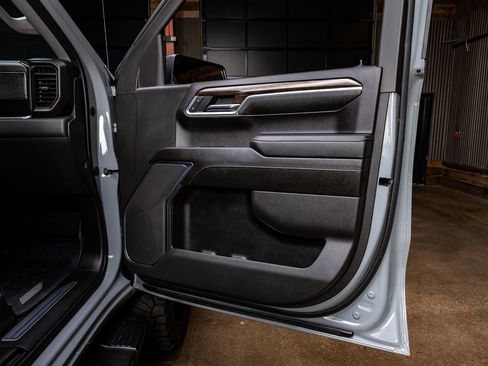 Used 2024 GMC Sierra 1500 Elevation image 36