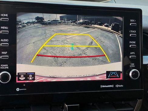 Used 2021 Toyota Camry XSE image 9