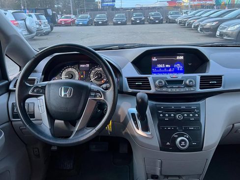 Used 2012 Honda Odyssey EX image 19