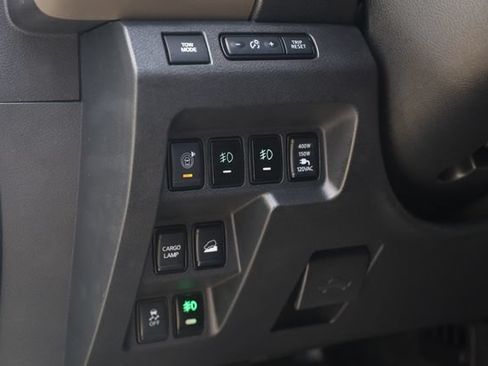 Used 2024 Nissan Frontier SV w/ SV Convenience Package AWD/4WD image 13