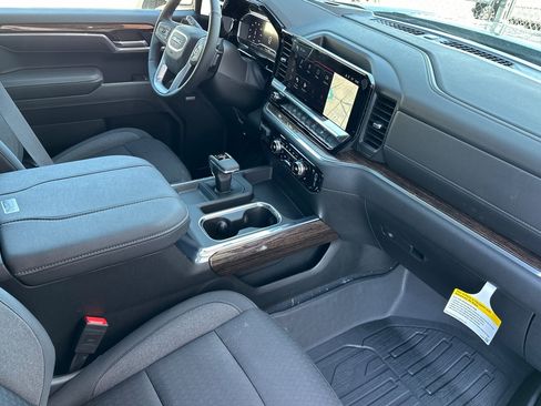 New 2025 GMC Sierra 1500 Elevation w/ Preferred Package image 16