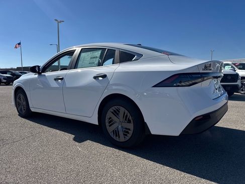 New 2026 Nissan Sentra S w/ Floor Mat Package image 4