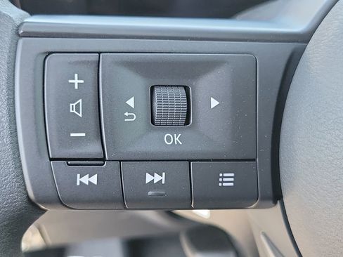 New 2026 Nissan Kicks SV w/ SV Premium Package image 7