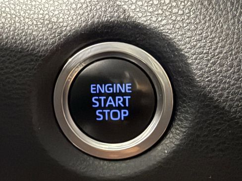 Used 2019 Toyota Corolla SE image 22