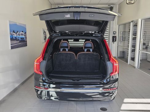 Certified 2024 Volvo XC90 T8 Plus w/ Protection Package image 8