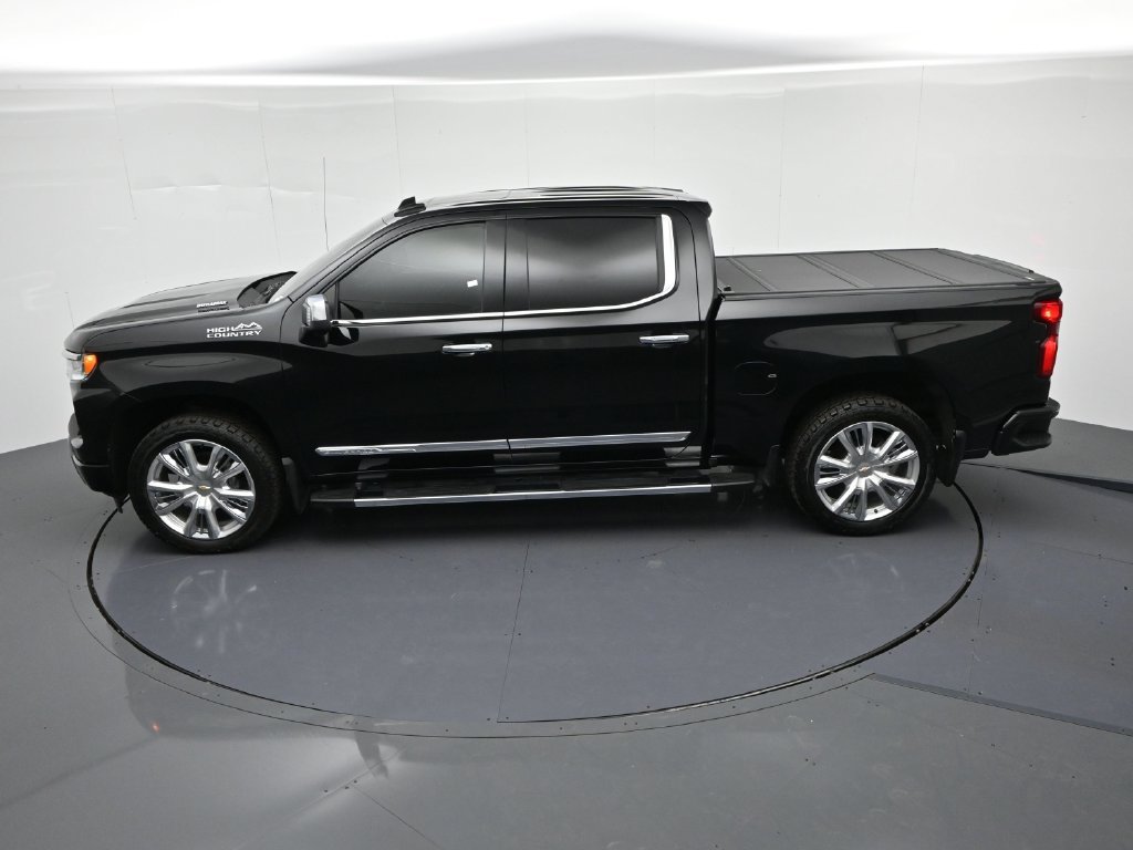 Used 2023 Chevrolet Silverado 1500 High Country w/ High Country Premium Package AWD/4WD image 19