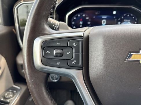 Used 2022 Chevrolet Silverado 1500 LTZ AWD/4WD image 15