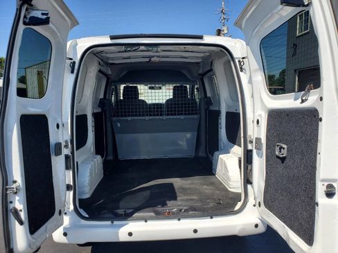 Used 2021 Nissan NV200 SV w/ Back Door Glass Package image 10