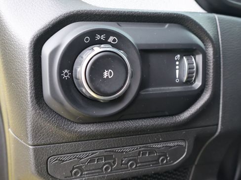 Used 2024 Jeep Wrangler Sport AWD/4WD image 19