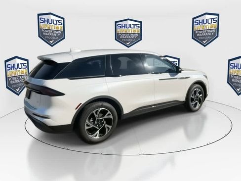 Used 2025 Lincoln Nautilus Premier w/ Jet Appearance Package AWD/4WD image 9
