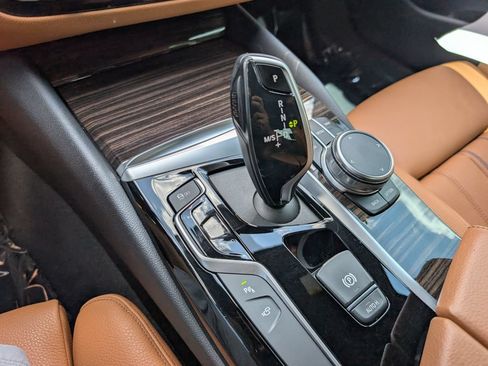 Used 2019 BMW 530i xDrive AWD/4WD image 19