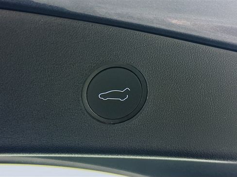 Used 2023 Tesla Model 3 Standard Range RWD image 27