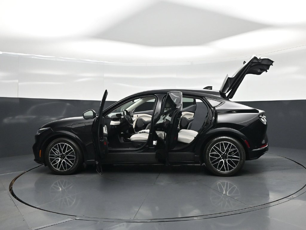 Used 2024 Ford Mustang Mach-E Premium RWD image 32