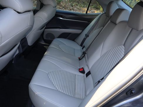 Used 2024 Toyota Camry SE FWD image 14