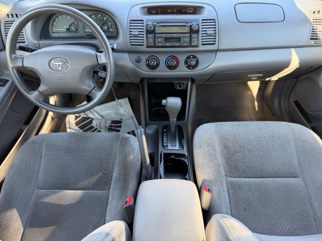 Used 2004 Toyota Camry LE FWD image 11