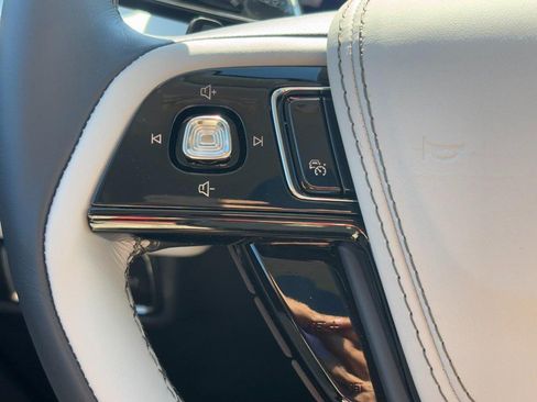 New 2026 Lincoln Aviator AWD image 17