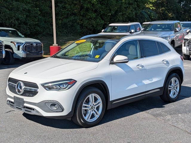Used 2021 Mercedes-Benz GLA 250 4MATIC w/ Premium Package image 3