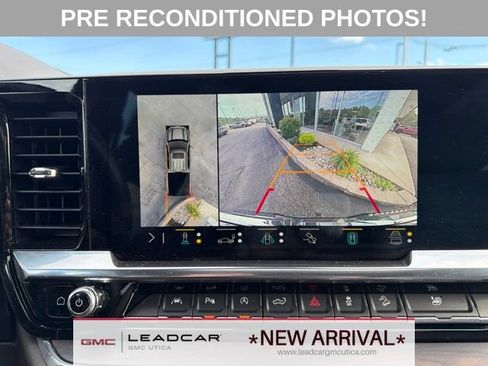 Used 2023 GMC Sierra 1500 SLT w/ SLT Premium Plus Package AWD/4WD image 26