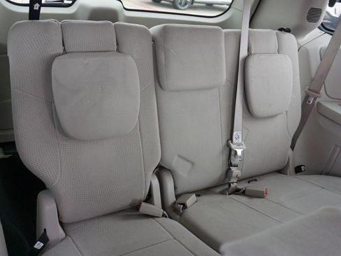 Used 2013 Dodge Grand Caravan SE image 28