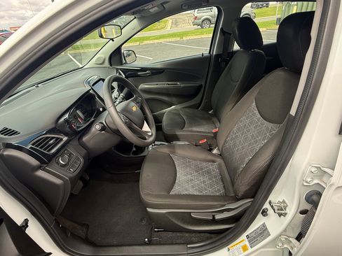 Used 2021 Chevrolet Spark LT image 15