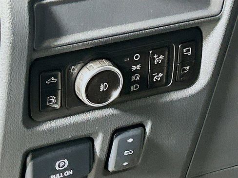 New 2025 Ford F150 Lariat w/ Equipment Group 502A High image 10