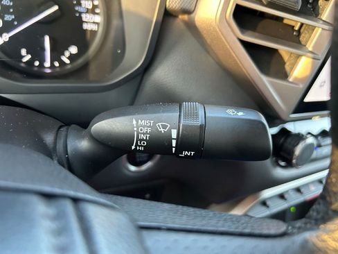 Used 2023 Toyota Tundra Limited w/ Power Package AWD/4WD image 23