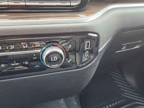 New 2026 GMC Sierra 1500 Elevation image 30