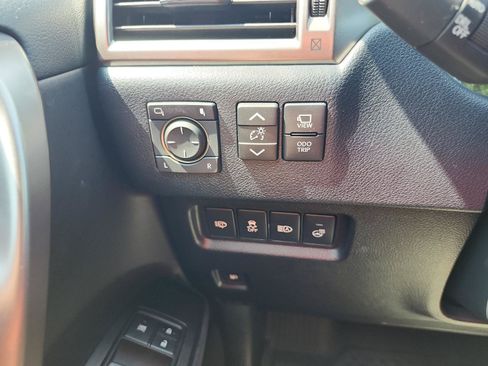 Used 2023 Lexus GX 460 Luxury w/ Accessory Package AWD/4WD image 24