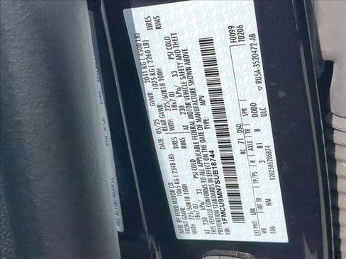 Used 2025 Ford Escape ST-Line image 23