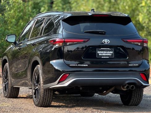 Used 2024 Toyota Highlander XSE AWD/4WD image 5