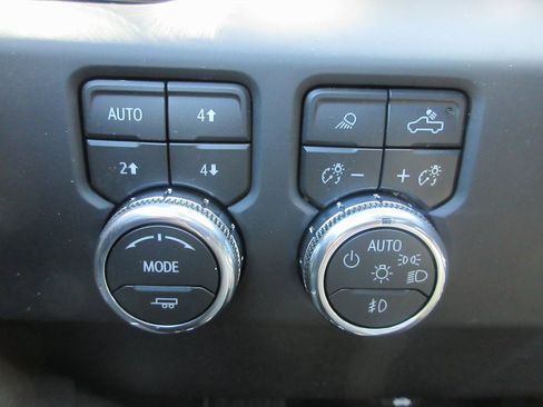 New 2026 GMC Sierra 2500 AT4X image 17