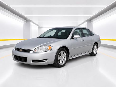 Used 2010 Chevrolet Impala LS FWD image 1