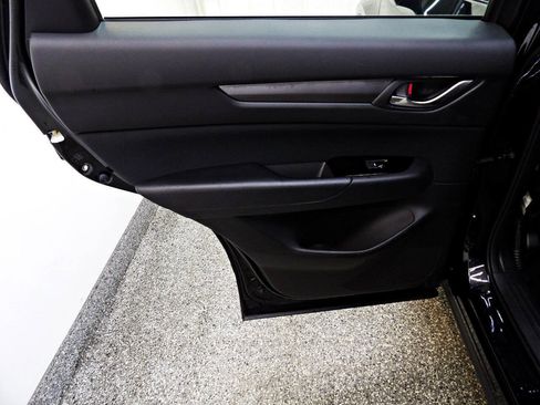 Used 2018 MAZDA CX-5 Sport w/ I-ACTIVSENSE Package FWD image 9