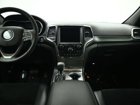 Used 2018 Jeep Grand Cherokee Altitude AWD/4WD image 37