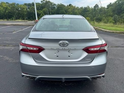 Used 2019 Toyota Camry XSE FWD image 4