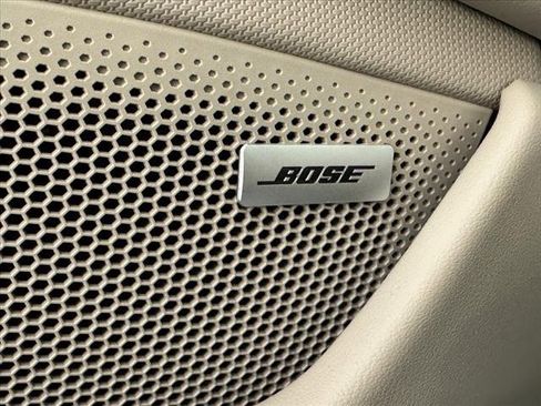 New 2025 Porsche Taycan image 19