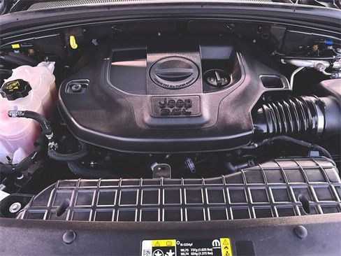 Used 2023 Jeep Grand Cherokee Overland image 31