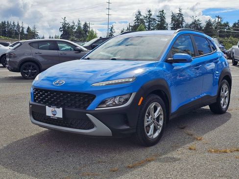 Used 2022 Hyundai Kona SEL w/ Cargo Package AWD/4WD image 3