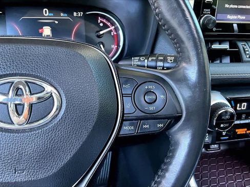 Used 2019 Toyota RAV4 Limited w/ Cold Weather Package FWD image 25