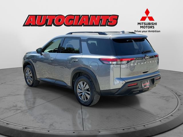 Used 2025 Nissan Pathfinder SV FWD image 6
