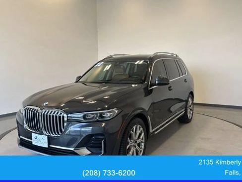 Used 2022 BMW X7 xDrive40i w/ Premium Package AWD/4WD image 5