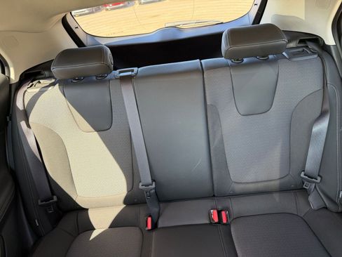 Used 2025 Buick Encore GX Preferred image 36