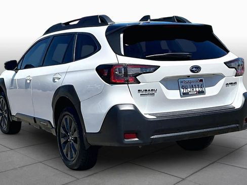 Used 2024 Subaru Outback Onyx Edition AWD/4WD image 11