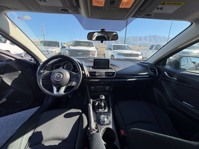 Used 2015 MAZDA MAZDA3 i Touring w/ Technology Package FWD image 16