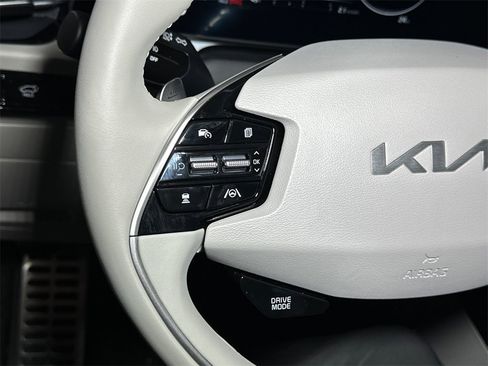 New 2025 Kia Niro Wave w/ Wave Preserve Package image 23