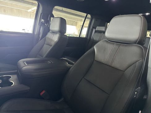 Used 2023 Chevrolet Suburban RST w/ Luxury Package RWD image 13