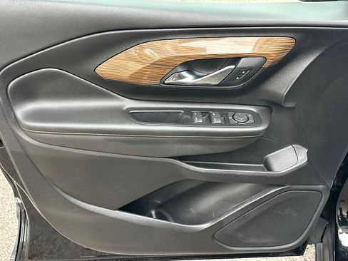 Used 2020 GMC Terrain SLE FWD image 15