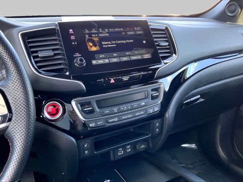 Used 2024 Honda Passport Black Edition image 6